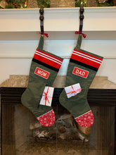 Load image into Gallery viewer, Pair of socks: Festive fun