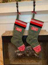 Load image into Gallery viewer, Pair of socks: Festive fun