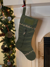 Load image into Gallery viewer, Single: Camo