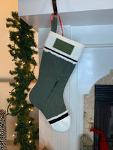 Load image into Gallery viewer, Black Widow: Trees: Zig Zag Pocket