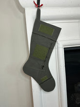 Load image into Gallery viewer, Ace Of Aces Buffalo Dots: Right vertical pocket
